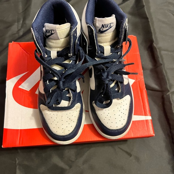 Nike Dunk High - Picture 2 of 5
